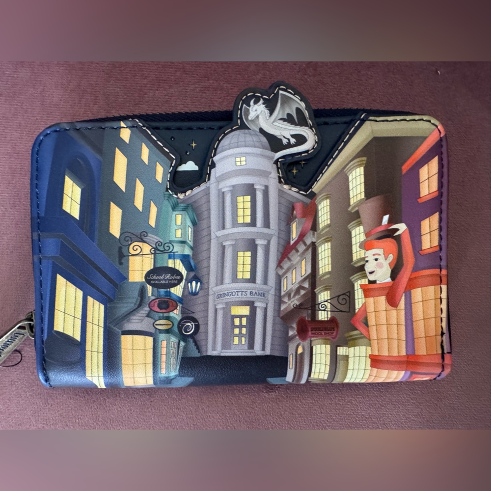 NWT Harry Potter and Loungefly Wallet - Picture 2 of 8